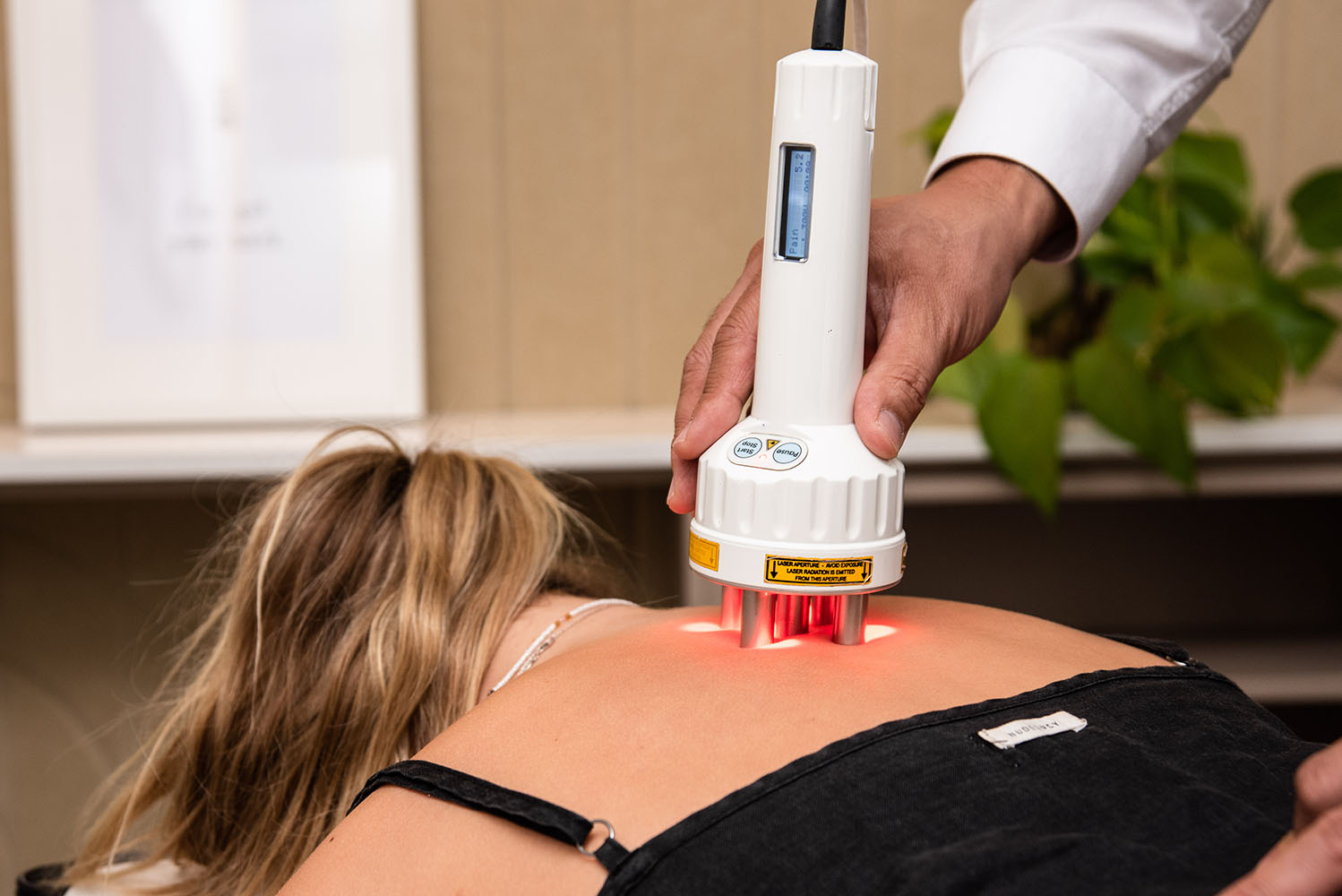 chiropractor-2 chiropractor-2